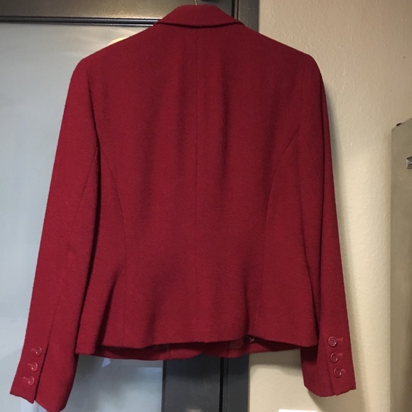 Ann Taylor wool blazer, a staple winter officewear - Picture 3 of 8